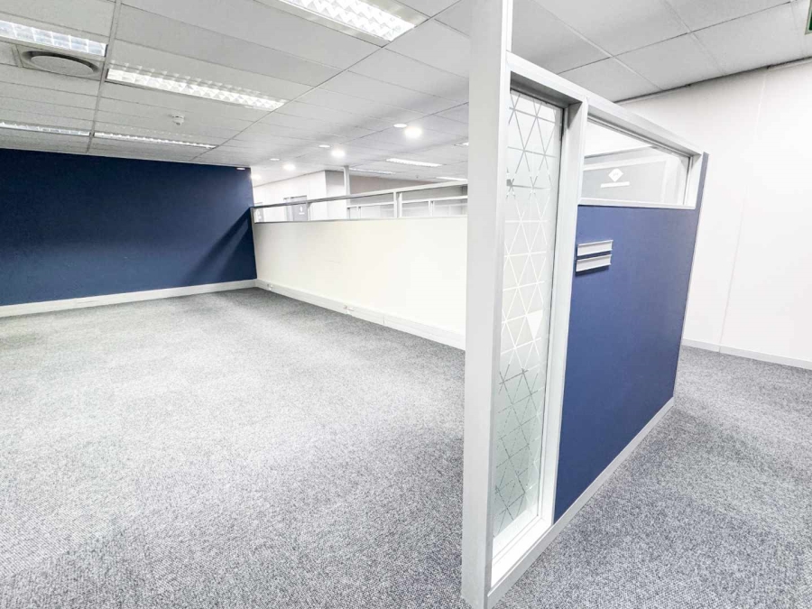 To Let Commercial Property for Rent in Mowbray Western Cape